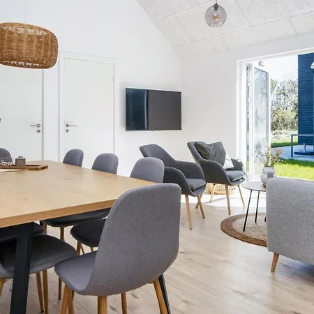 בית נופש 4 Bedroom In Romo